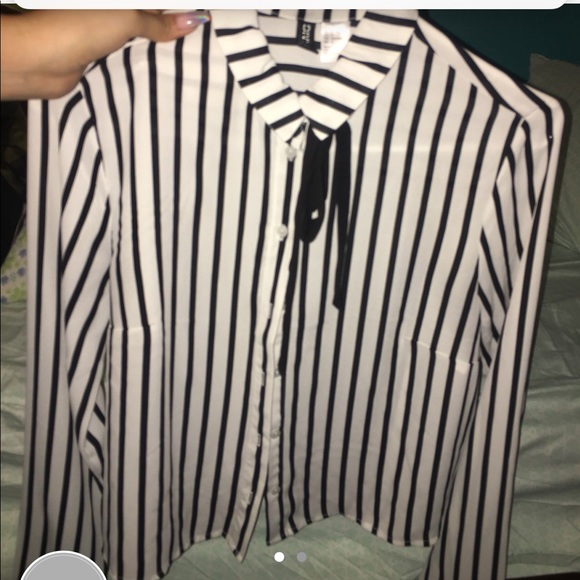 Striped blouse with collar - Picture 1 of 2